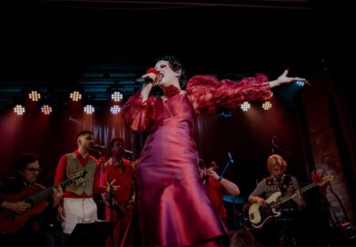 Joana Castanheira leva shows do projeto autoral “Desapreço” para cidades de Santa Catarina